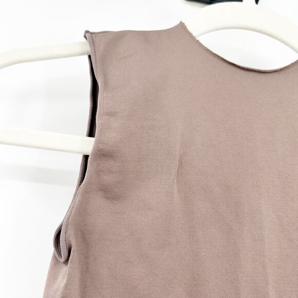 Skims Womens Minimalist Essential Crewneck Sleeveless Bodysuit XXS / XS Taupe - Picture 3 of 7